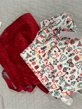 Nordstrom Women’s Holiday Fleece Pajama Shorts Set - Red & White Multi